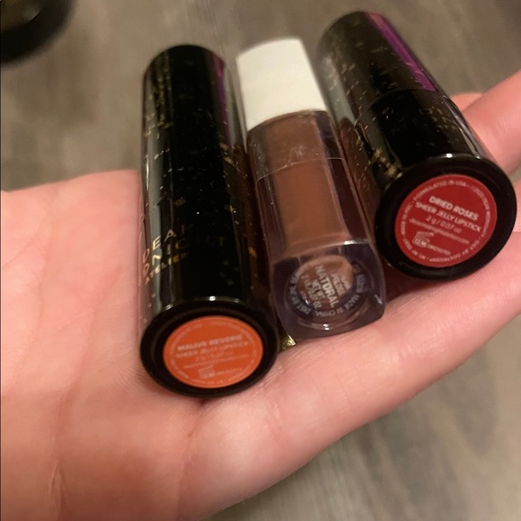 Makeup bundle!! - Picture 10 of 12